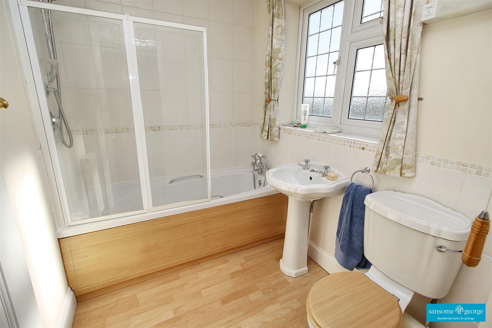 Weald Rise, Tilehurst, Reading